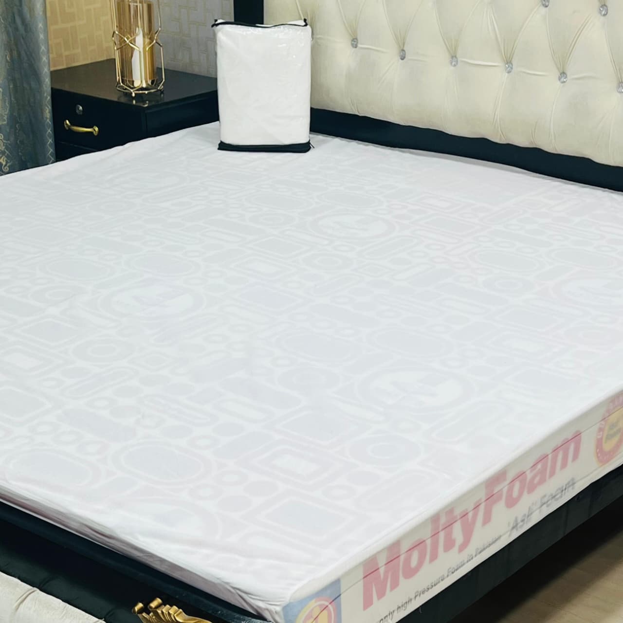 PREMIUM WATER PROOF MATTRESS PROTECTOR