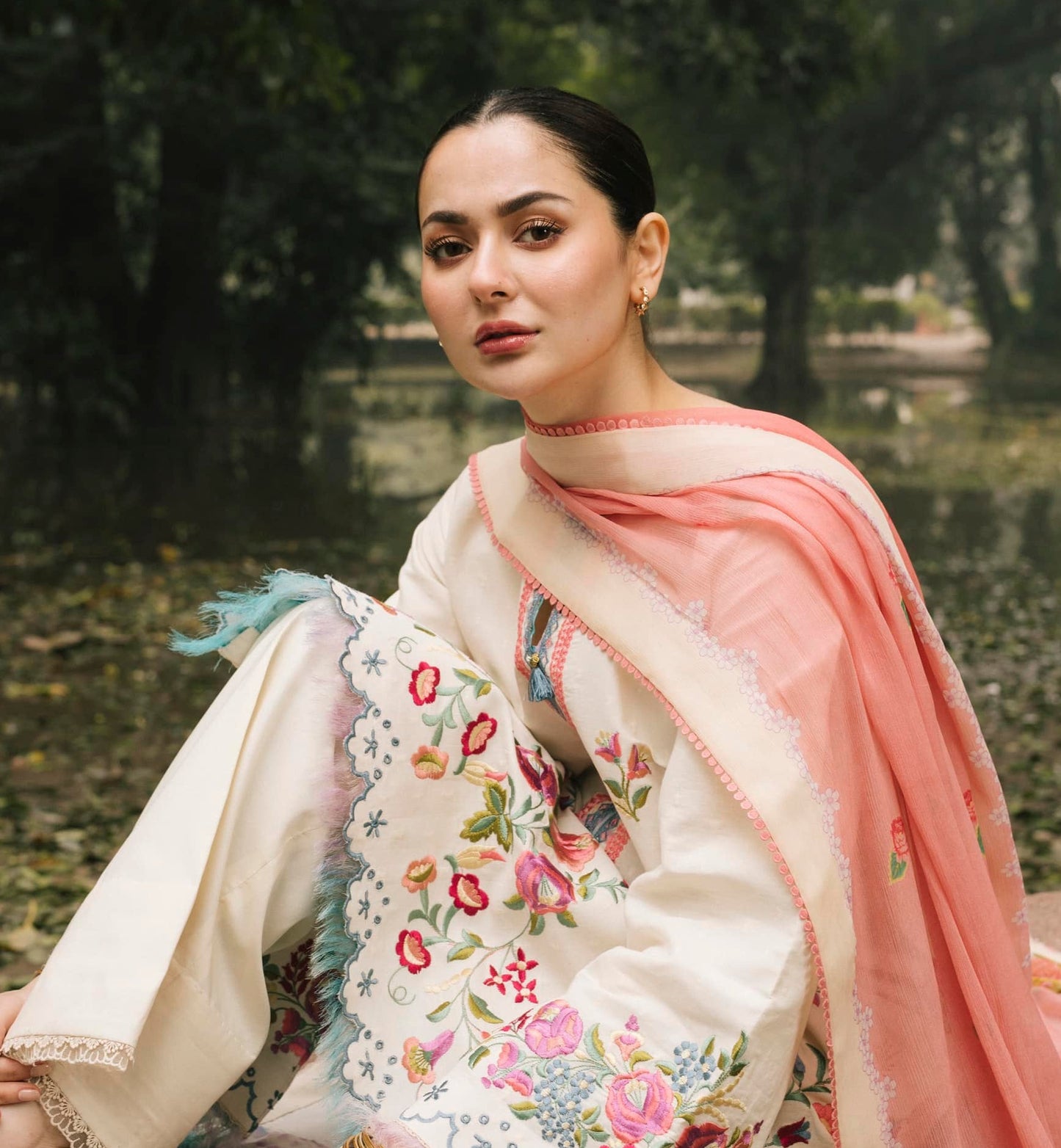 PREMIUM EMBROIDERED DHANAK UNSTITCHED 3PC SUIT