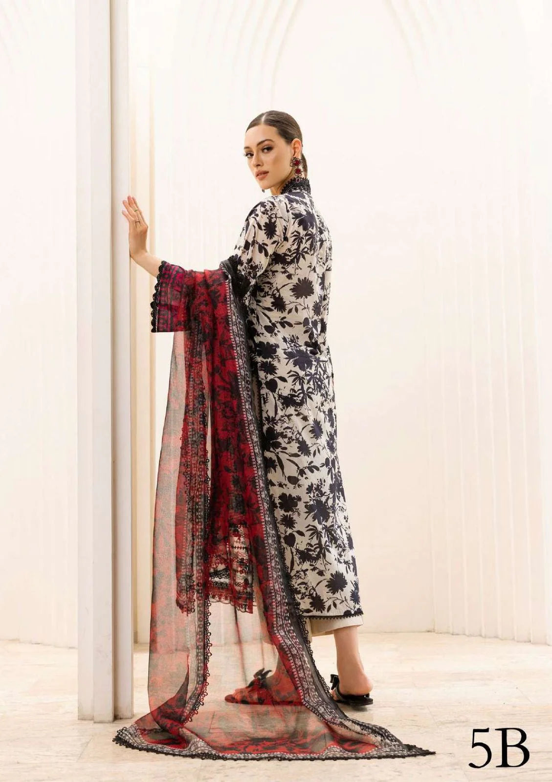 PREMIUM ZAINAB CHOTTANI DIGITAL KHADDAR 3PC SUIT