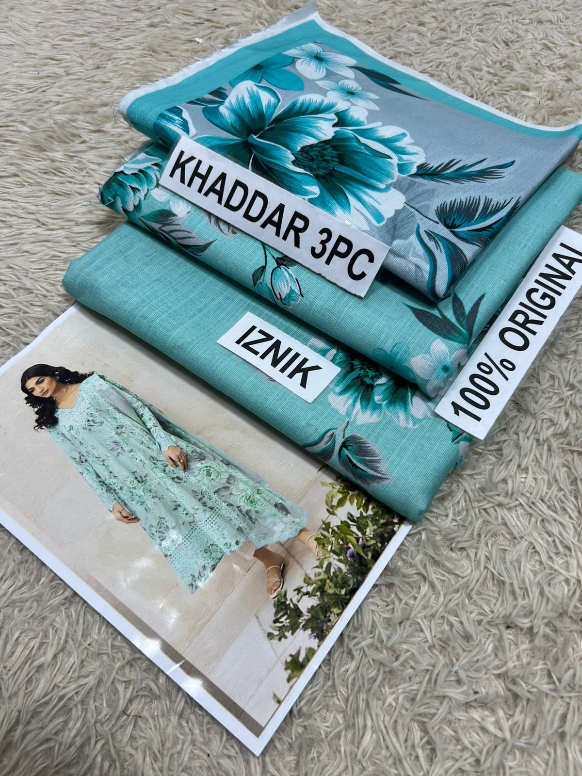 PREMIUM IZNIK KHADDAR 3PC SUIT