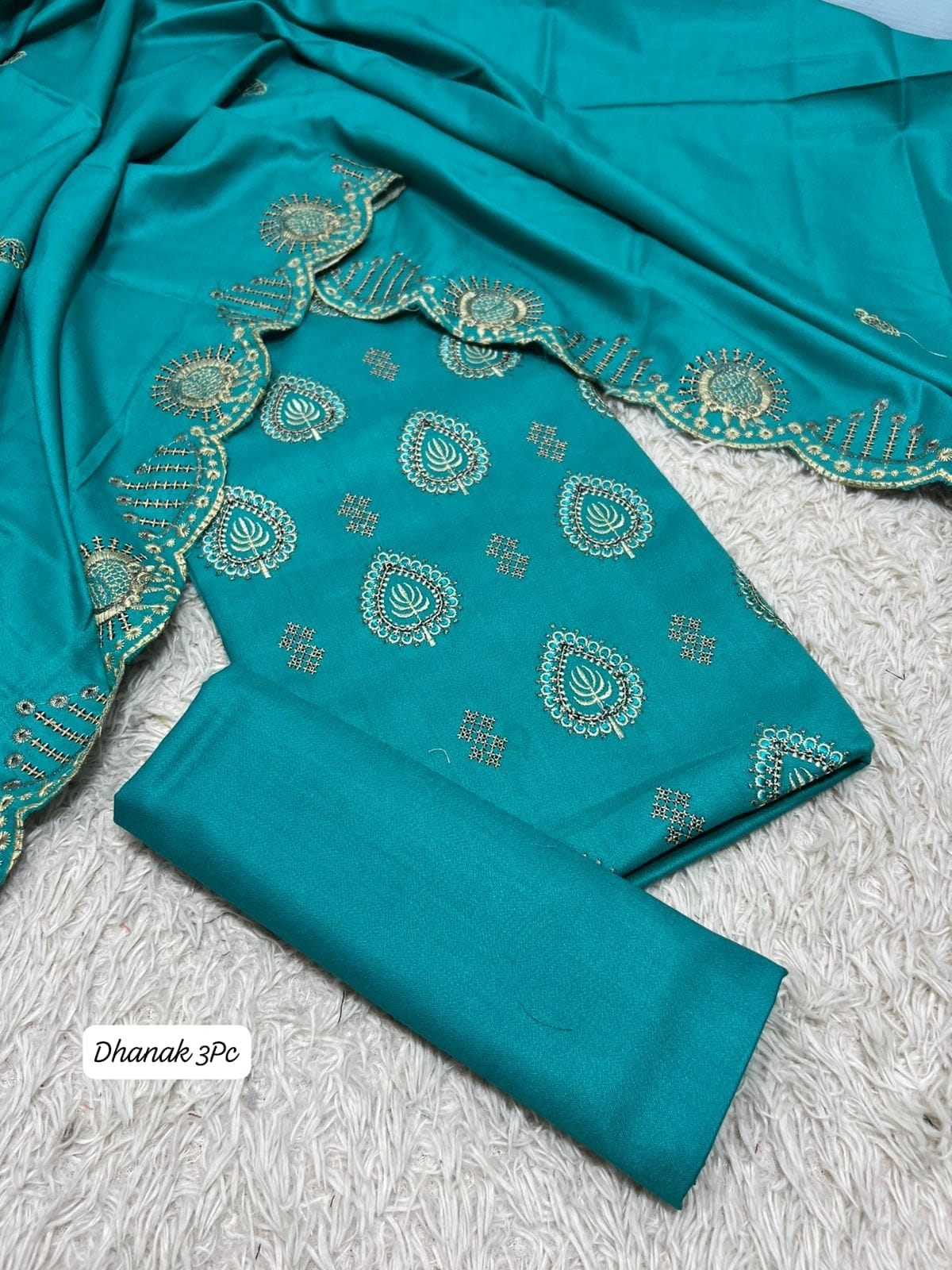 DHANAK | PREMIUM 3 PIECE HEAVY EMBROIDED UNSTITCHED WINTER SUIT