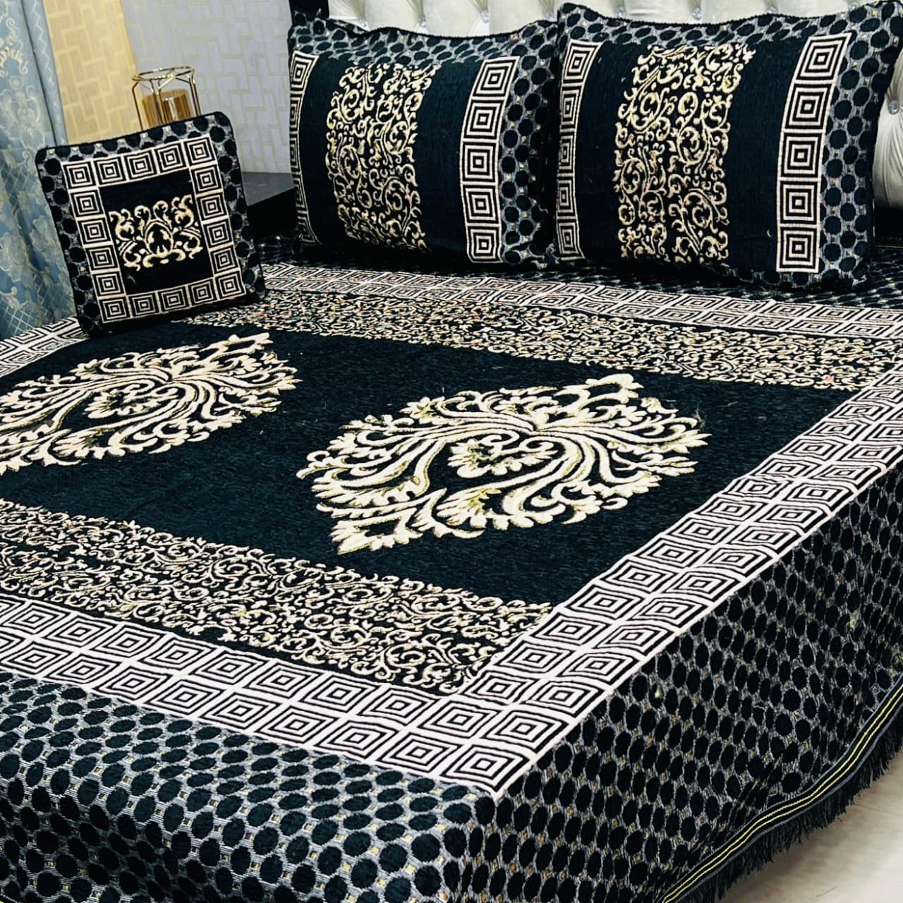 PREMIUM 4PC VELVET JAQUARD BEDSHEET