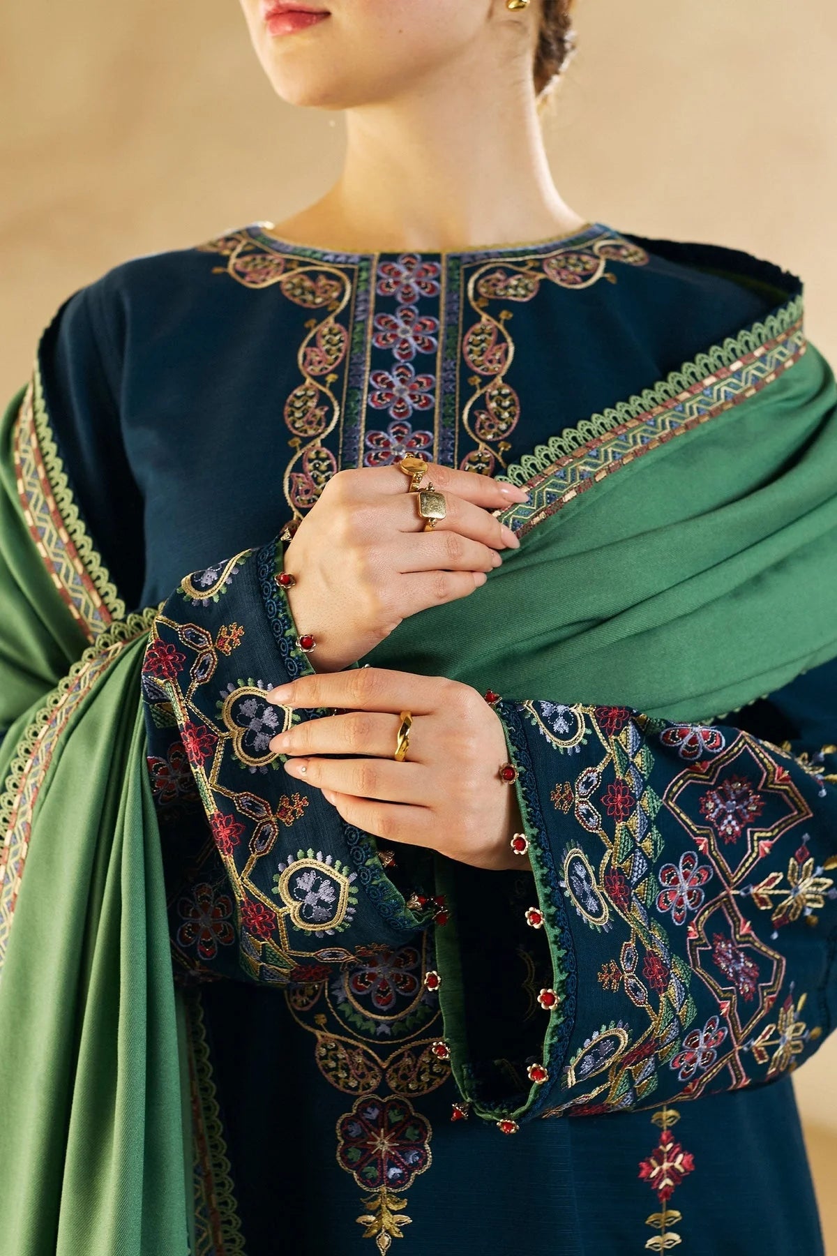 PREMIUM EMBROIDERED DHANAK UNSTITCHED 3PC SUIT